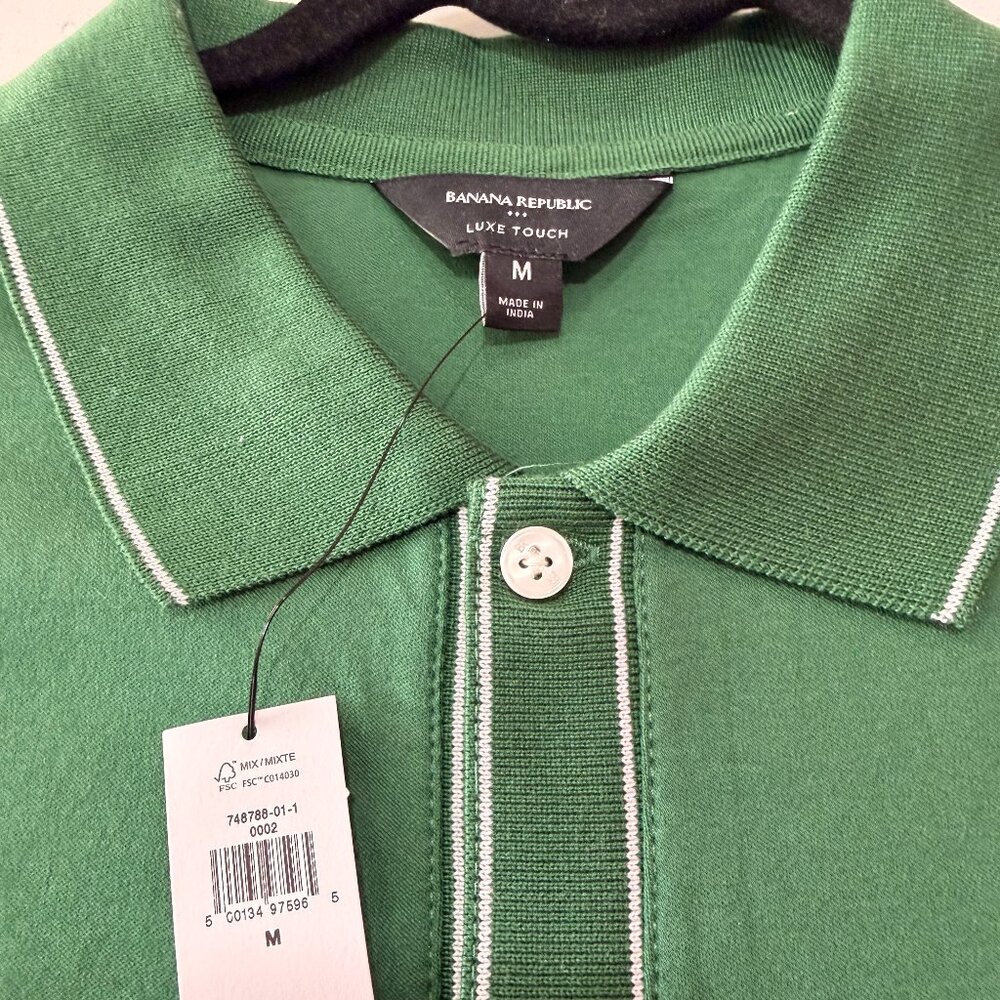 Banana Republic **Factory Luxe Touch Green White Tipped Button up Polo NWT